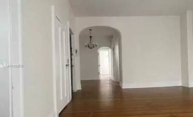 Main picture of 315 Navarre Ave