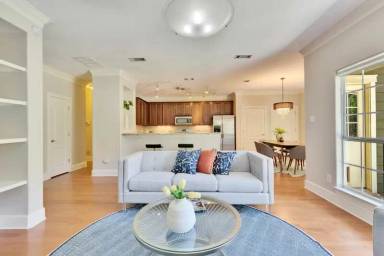 Main picture of 6715 Windrift Way