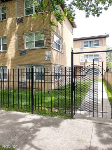 Main picture of 7515 N Seeley Ave