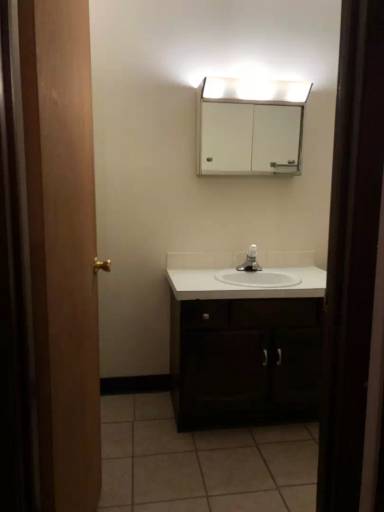 Main picture of 1630 W 42nd St