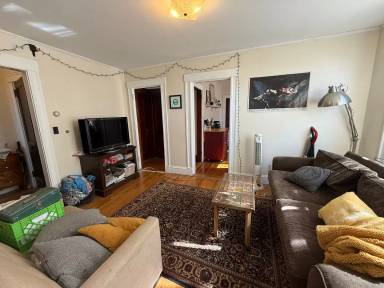 Main picture of 213 Summer St