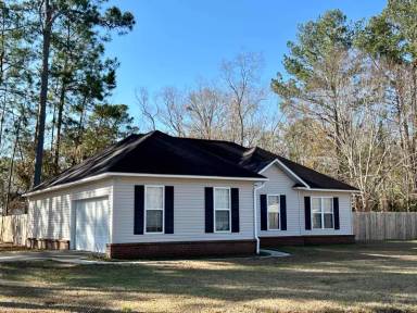 Main picture of 103 Greentree Ct