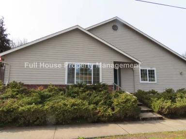 Main picture of 3310 Arrowhead St