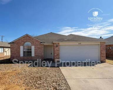Main picture of 217 Meadowbrook Dr