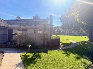 Main picture of 290 Moreton Bay Ln