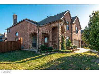 Main picture of 2735 Ponce de Leon
