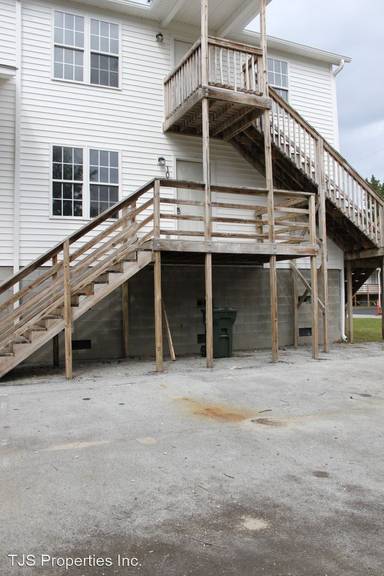 Main picture of 108 Clark St