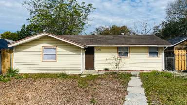 Main picture of 3705 43rd Ave N