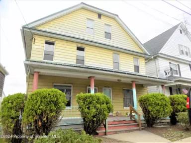 Main picture of 1110 W Elm St