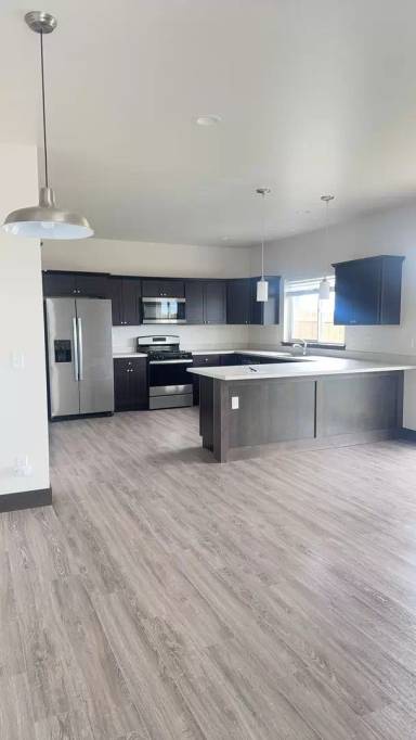Main picture of 2104 Windjammer Way