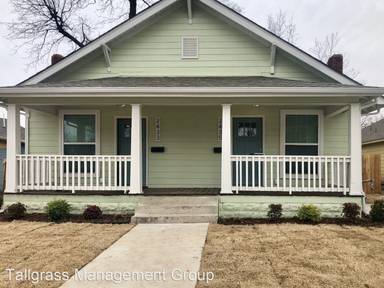 Main picture of 2435 E 7th St