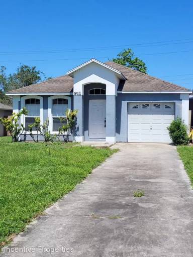 Main picture of 911 Pecan St