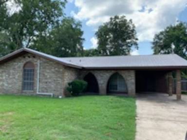 Main picture of 2308 Greenway Dr