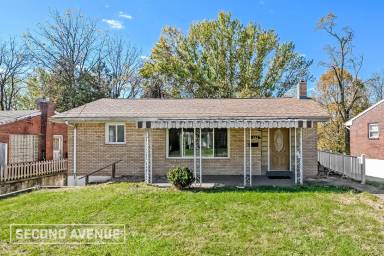 Main picture of 362 Collins Dr