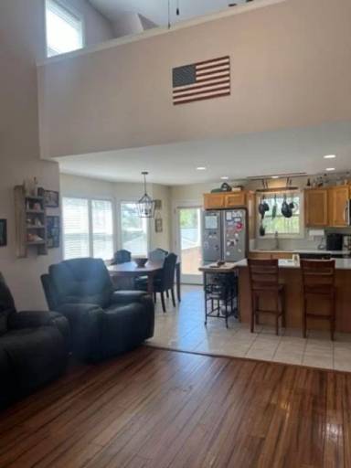 Main picture of 332 Chadwick Acres Rd