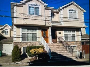 Main picture of 23 Cayuga Ave