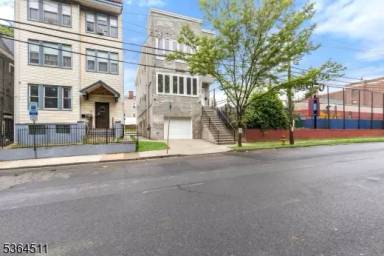 Main picture of 22 Speedway Ave