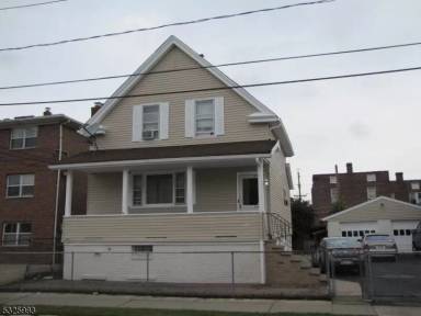 Main picture of 92 Troast St