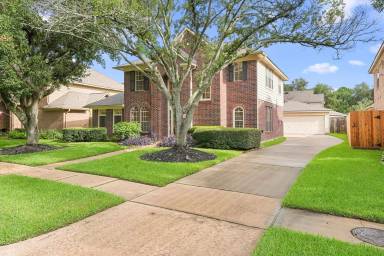 Main picture of 22910 Fairleaf Cir