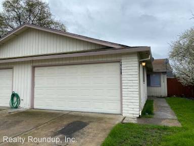 Main picture of 2756 Burlington Pl