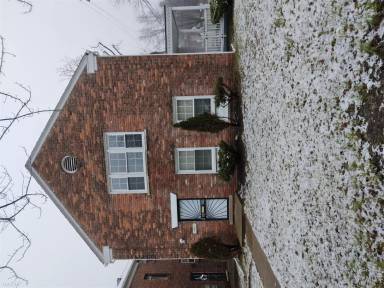 Main picture of 4800 Grayton St