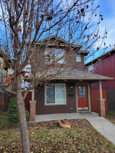 Main picture of 2062 S Gourley St