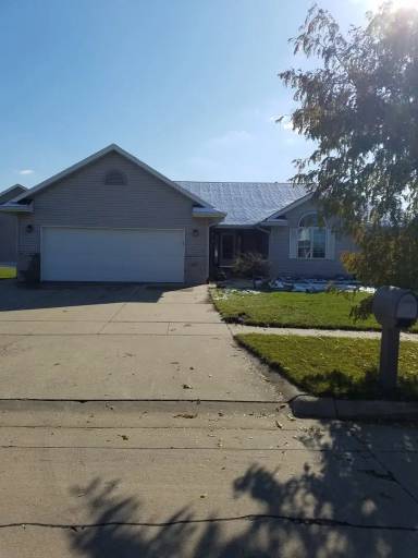 Main picture of 416 Alvarado Ave