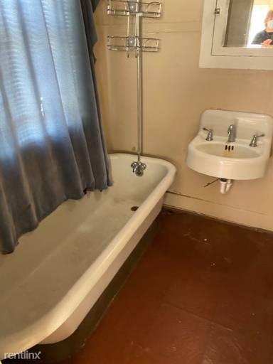 Main picture of 121 Broadwater Ave