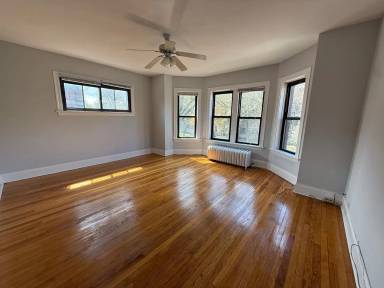 Main picture of 2129-2135 Ridge Ave Apartments
