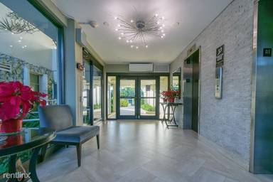 Main picture of 9800 W Bay Harbor Dr