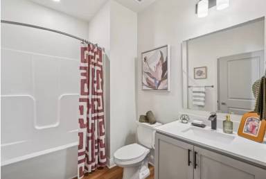 Main picture of 4408 N Church St