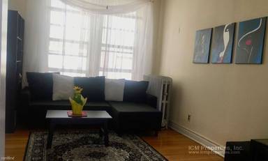 Main picture of 426-36 W Surf St Apartments
