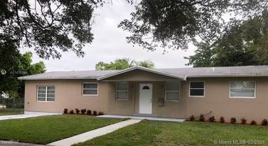 Main picture of 11851 SW 200th St