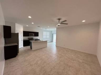 Main picture of 5568 E Mearn Rd