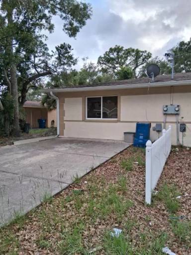 Main picture of 1275 London Ave