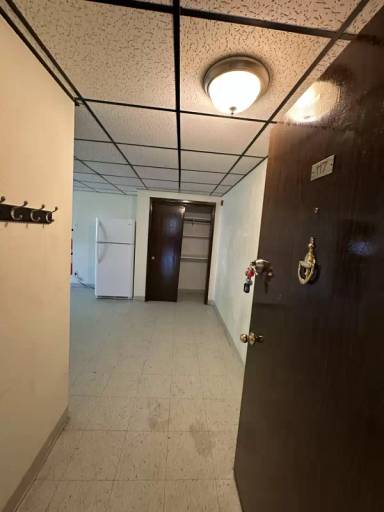 Main picture of 320 Oak Ave N