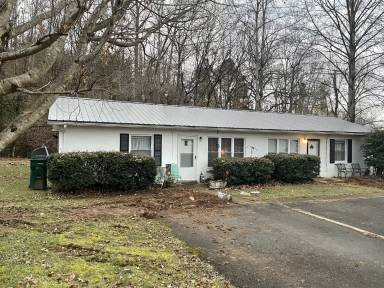 Main picture of 106 Collier Ave