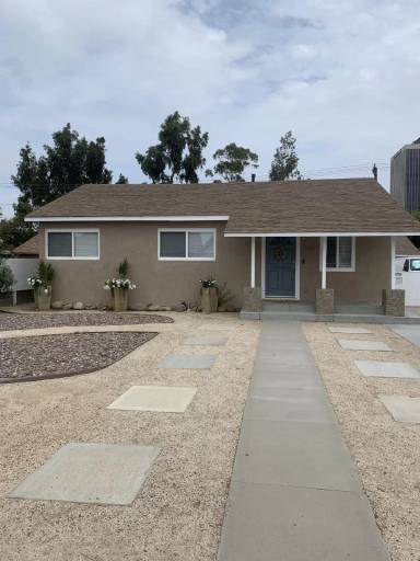 Main picture of 233 Saint Marys Dr