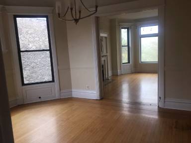 Main picture of 3345 N Seminary Ave