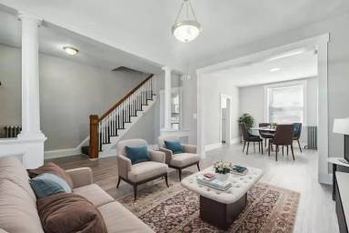 Main picture of 3343 Avondale Ave