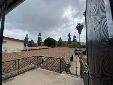Main picture of 10235 Crenshaw Blvd