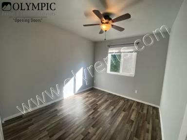 Main picture of 2607 Carpenter Rd SE