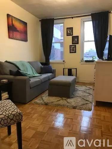 Main picture of 70 Joy St