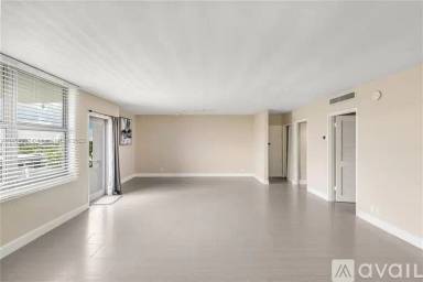 Main picture of 9225 Collins Unit Unit Ave