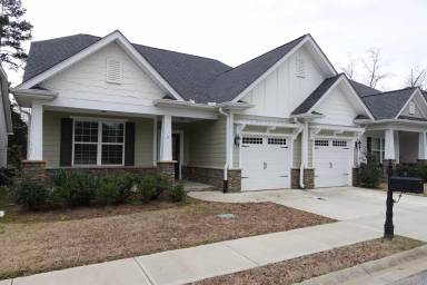 Main picture of 21 Pickering Ln