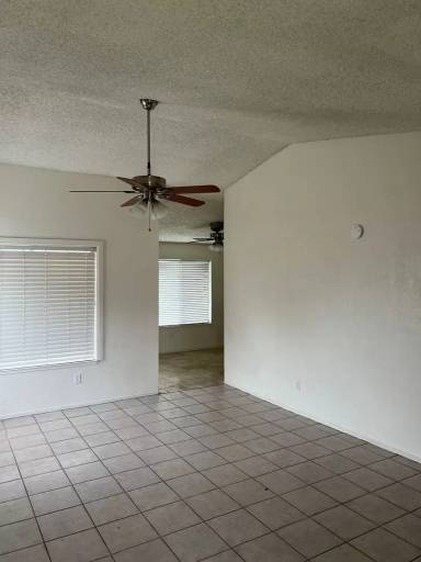 Main picture of 1117 Adelaide Ave