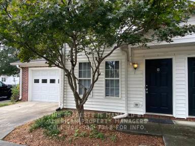 Main picture of 501 Martin Cir