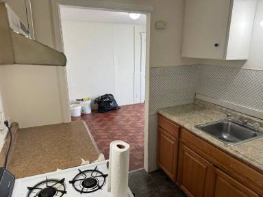 Main picture of 215 Main St