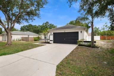 Main picture of 15624 Sunny Crest Ln