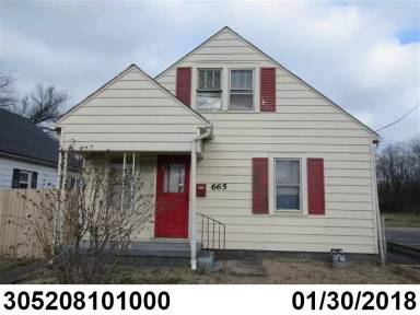Main picture of 665 N High St